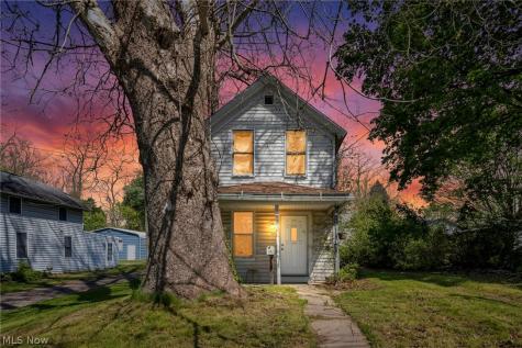 383 N Arlington Street Akron OH 44305
