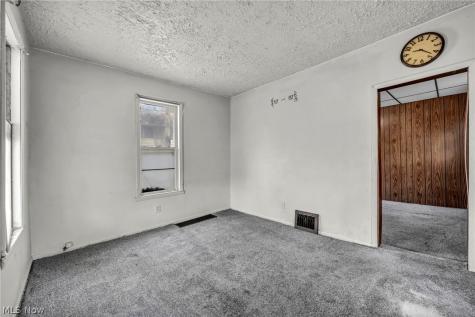 383 N Arlington Street Akron OH 44305