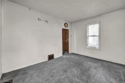383 N Arlington Street Akron OH 44305