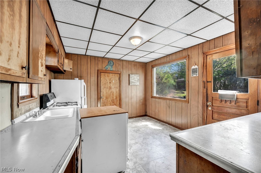 383 N Arlington Street Akron OH 44305