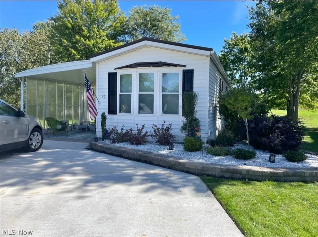 1229 Columbiana Lisbon Road Columbiana OH 44408