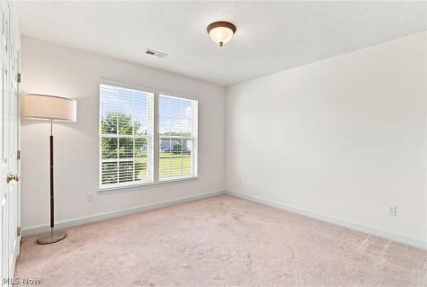 743 Hunt Club Way Avon Lake OH 44012
