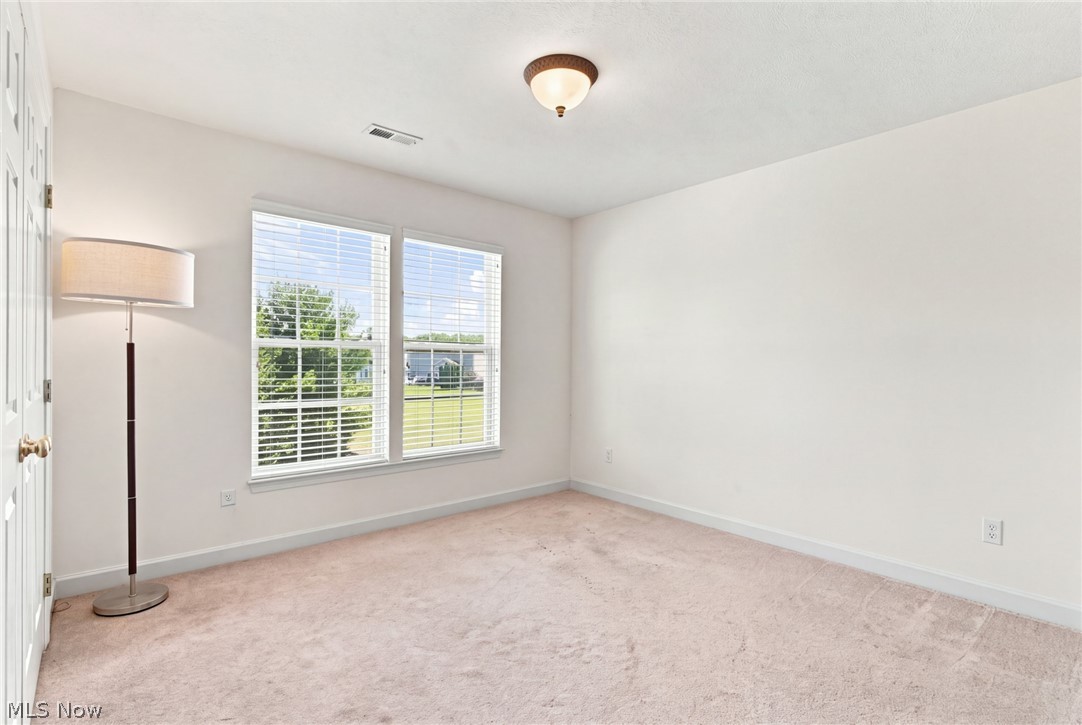 743 Hunt Club Way Avon Lake OH 44012