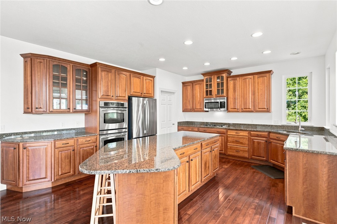 743 Hunt Club Way Avon Lake OH 44012