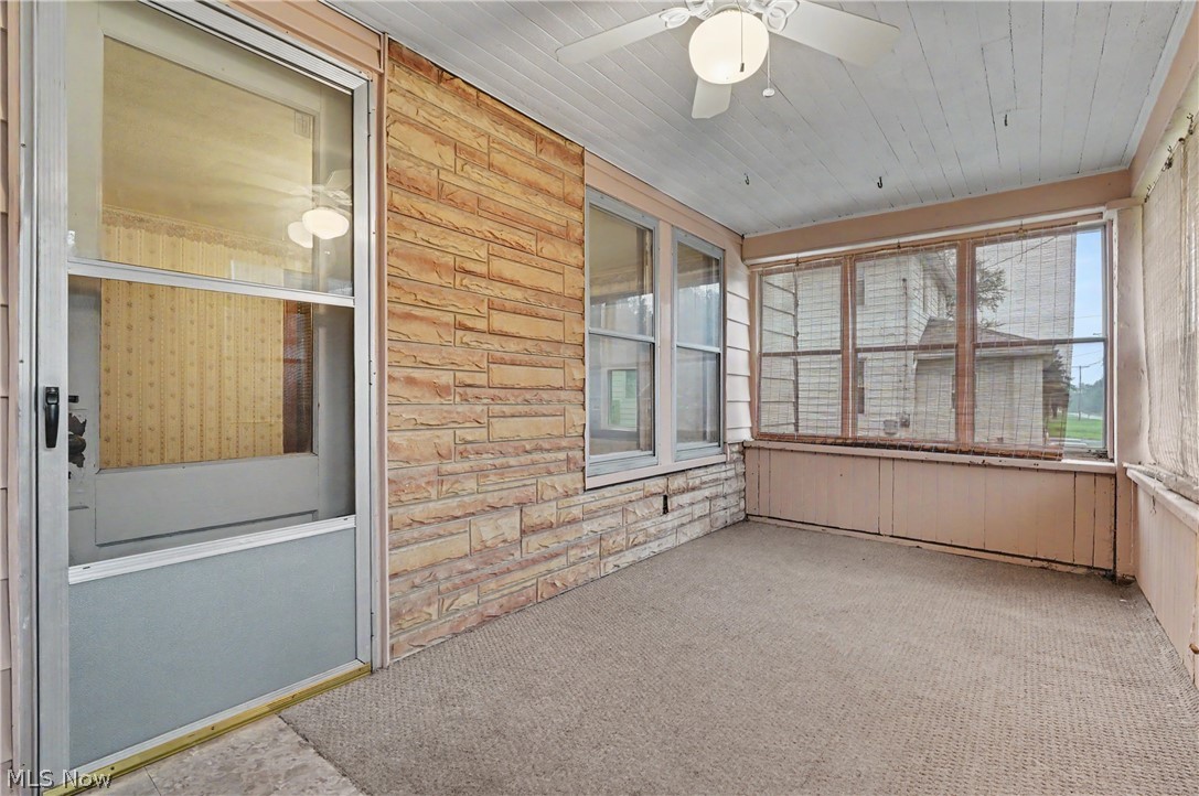 18091 Derr Avenue Beloit OH 44609