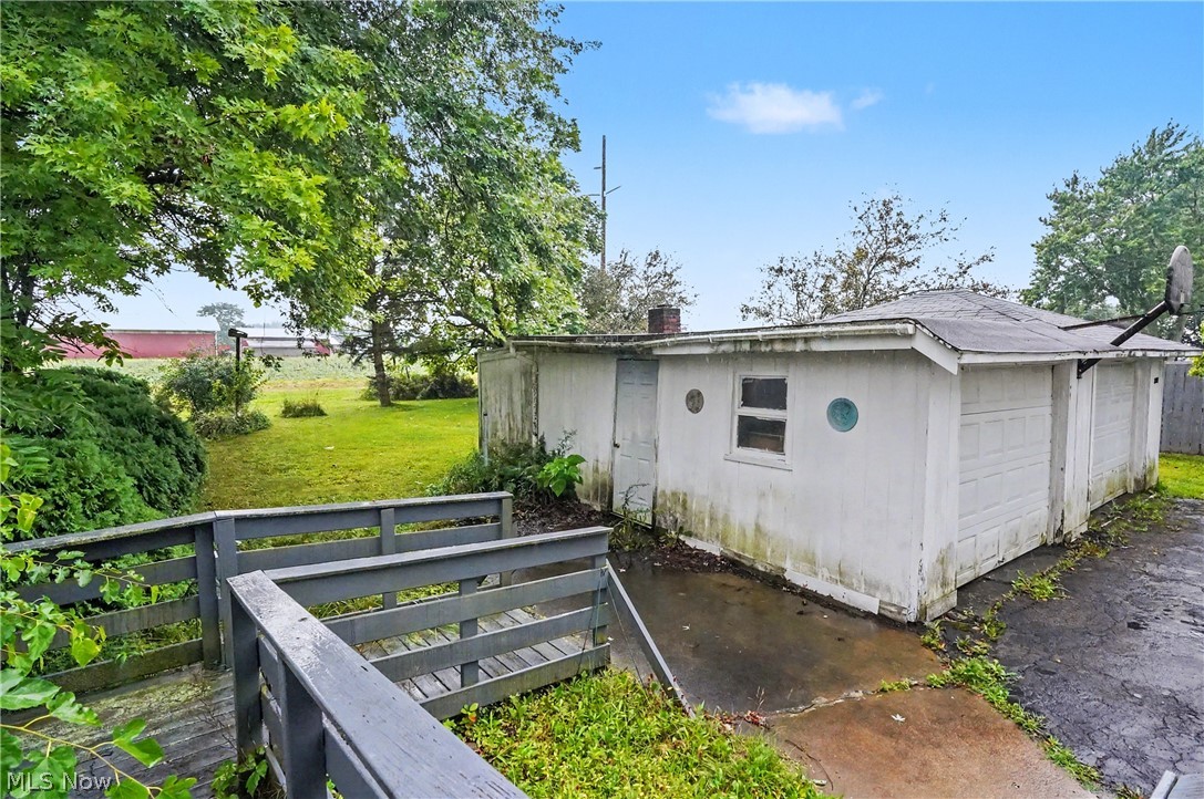18091 Derr Avenue Beloit OH 44609