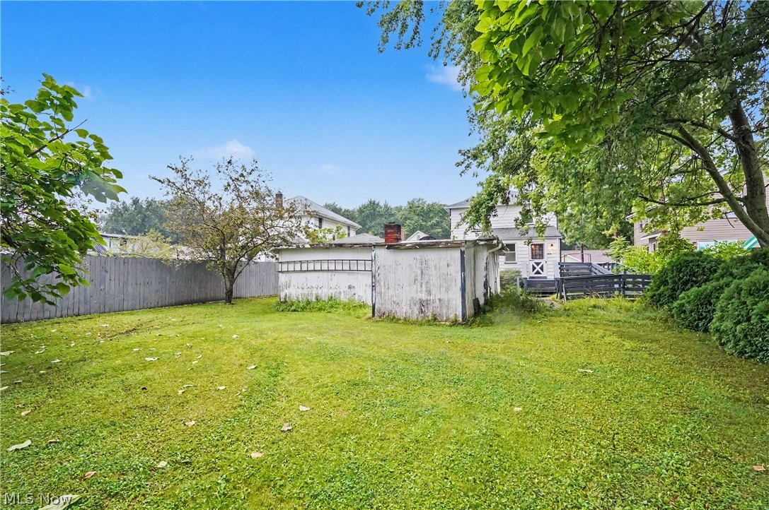 18091 Derr Avenue Beloit OH 44609