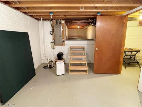 34877 Clear Creek Drive North Ridgeville OH 44039