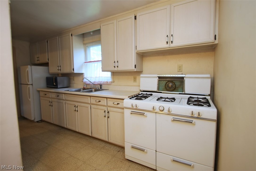 10071 Colfax Drive Columbia Station OH 44028