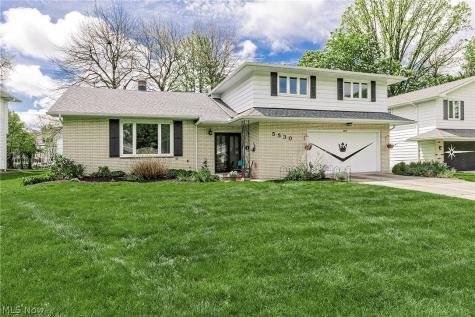 5530 Harleston Drive Lyndhurst OH 44124