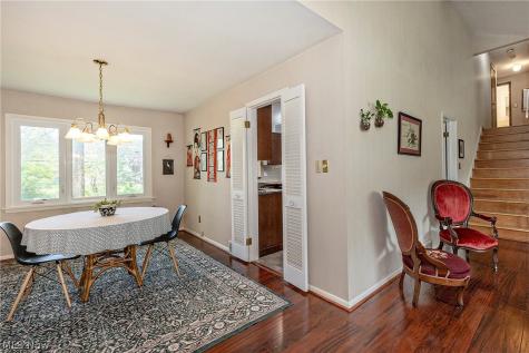 5530 Harleston Drive Lyndhurst OH 44124