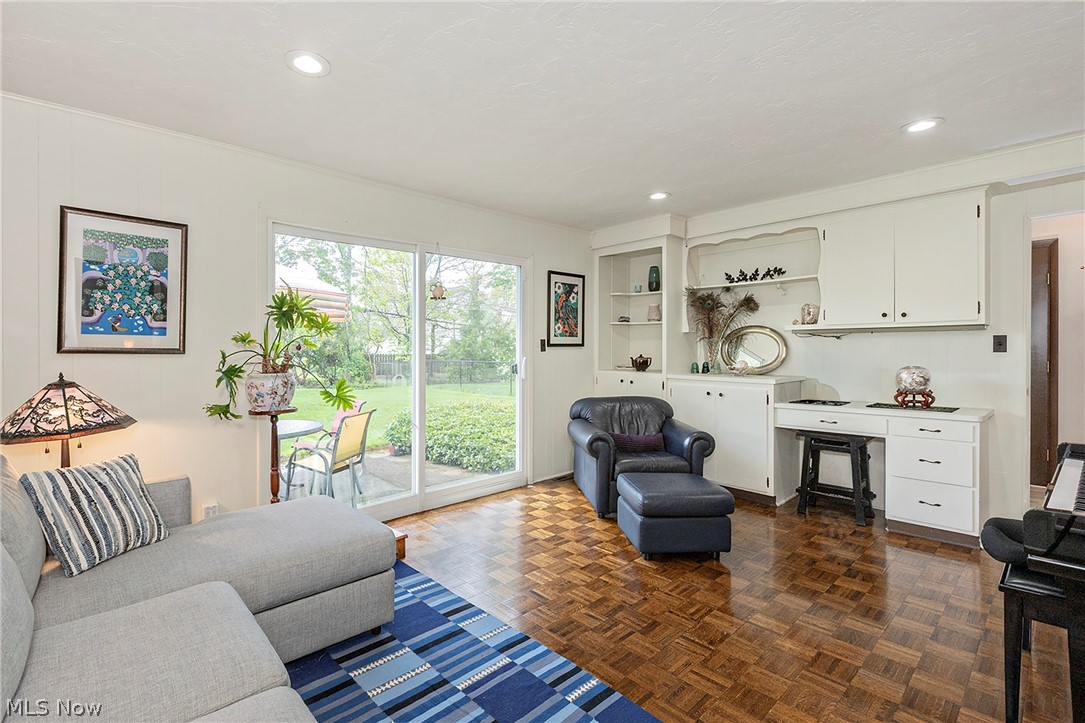 5530 Harleston Drive Lyndhurst OH 44124