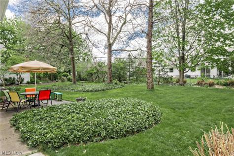 5530 Harleston Drive Lyndhurst OH 44124