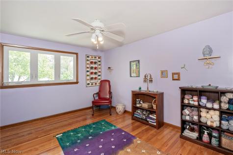 5530 Harleston Drive Lyndhurst OH 44124