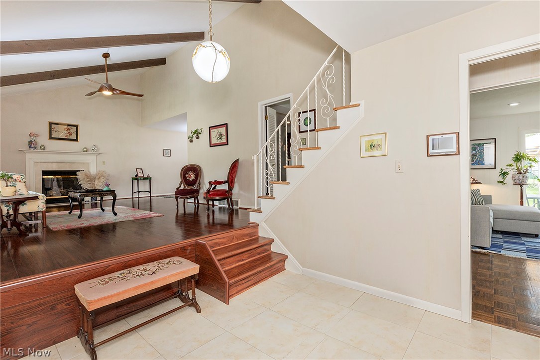 5530 Harleston Drive Lyndhurst OH 44124