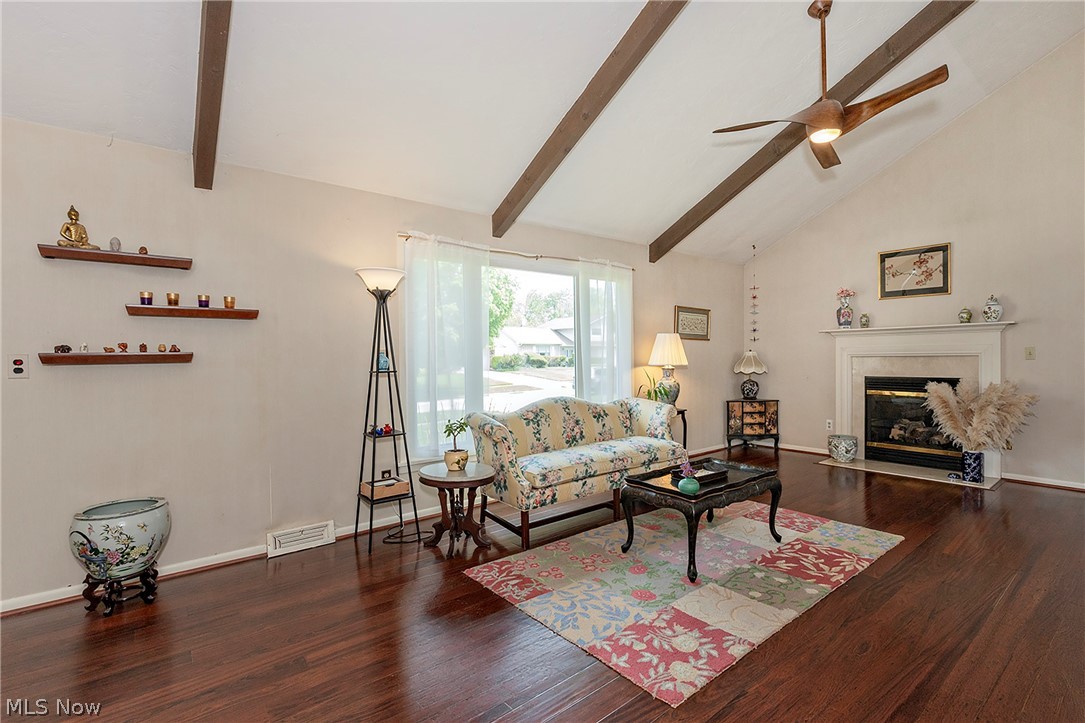 5530 Harleston Drive Lyndhurst OH 44124