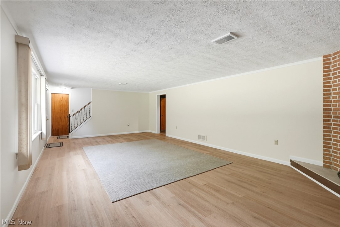 1373 Bell Road Chagrin Falls OH 44022