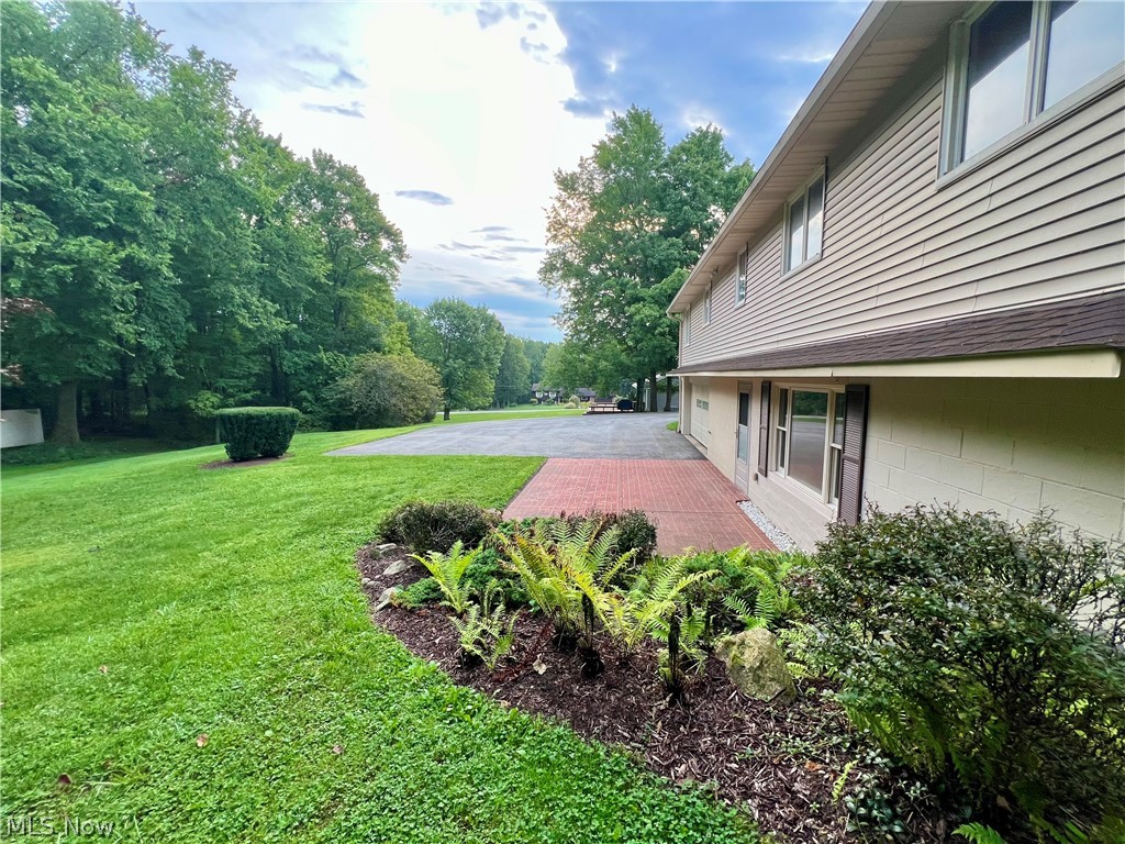 1373 Bell Road Chagrin Falls OH 44022