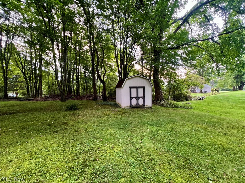 1373 Bell Road Chagrin Falls OH 44022