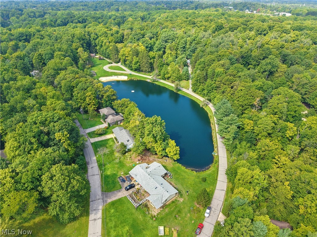 1373 Bell Road Chagrin Falls OH 44022
