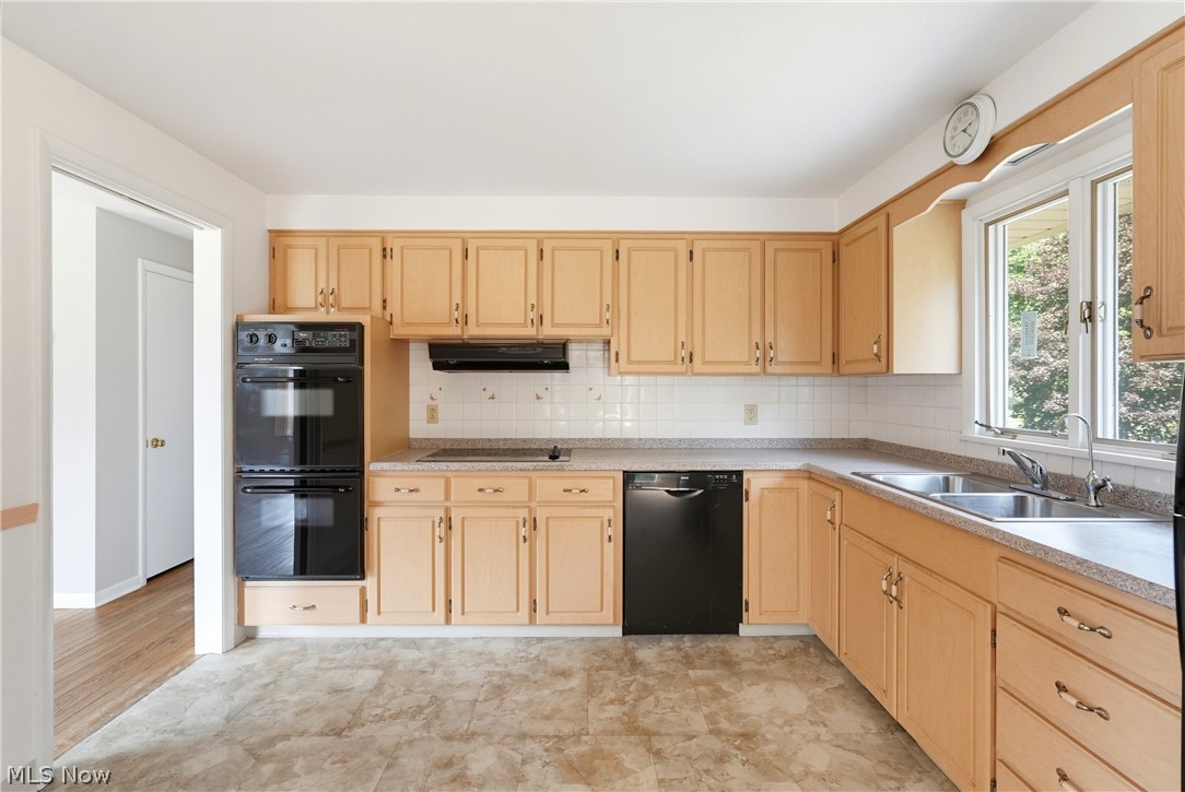 1373 Bell Road Chagrin Falls OH 44022