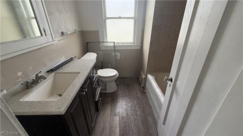 3326 E Berkshire Road E Cleveland Heights OH 44118