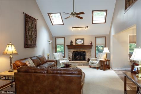 6974 N Renwood Road Independence OH 44131