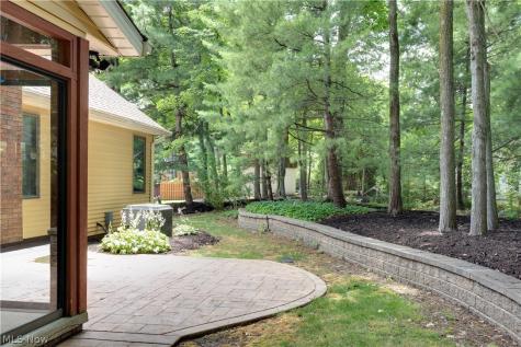 6974 N Renwood Road Independence OH 44131
