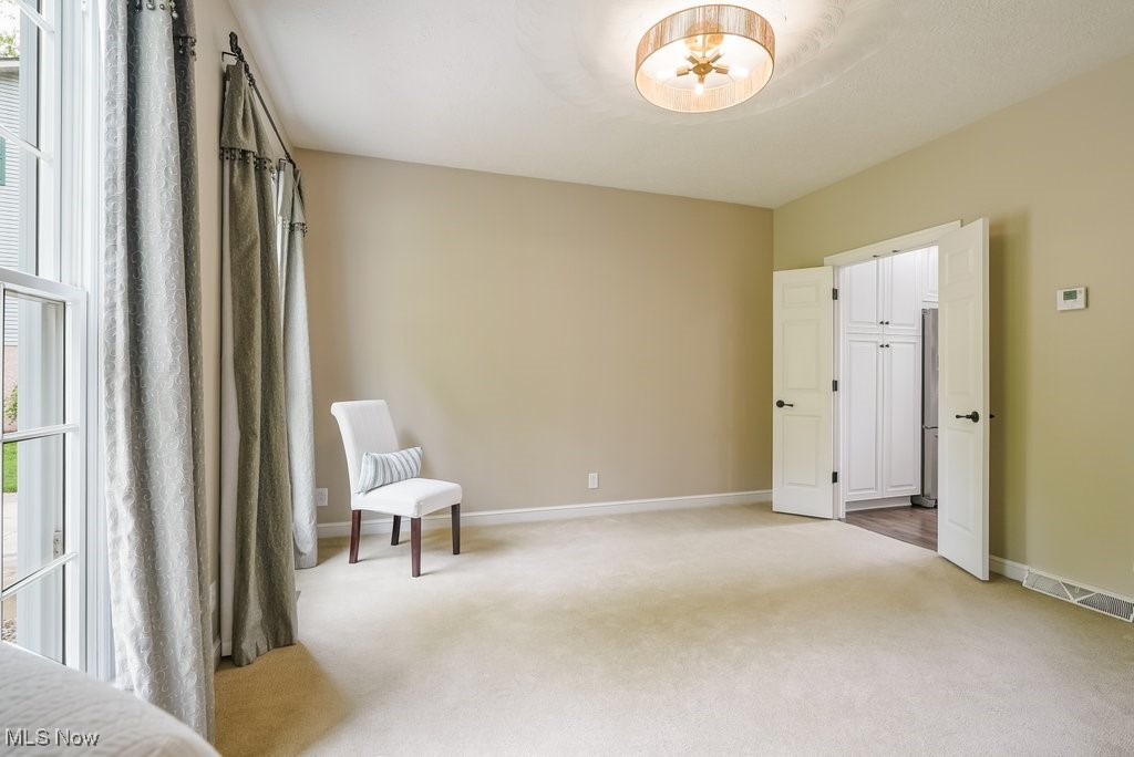 196 Lake Front Drive Akron OH 44319