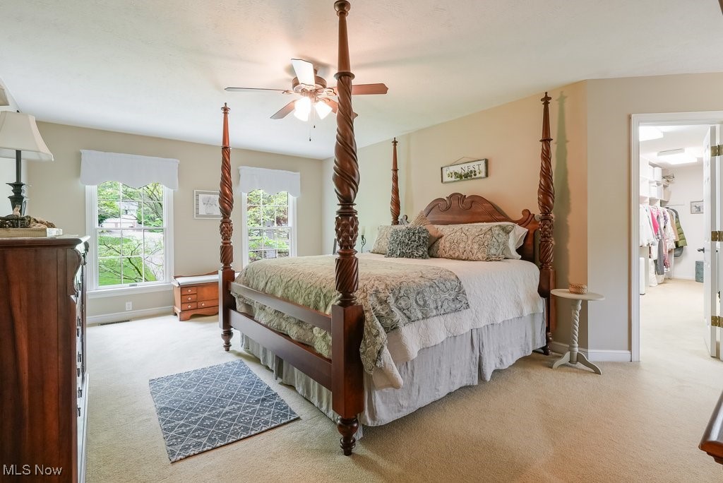 196 Lake Front Drive Akron OH 44319