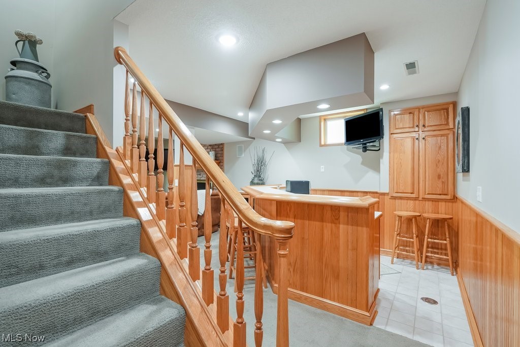 196 Lake Front Drive Akron OH 44319