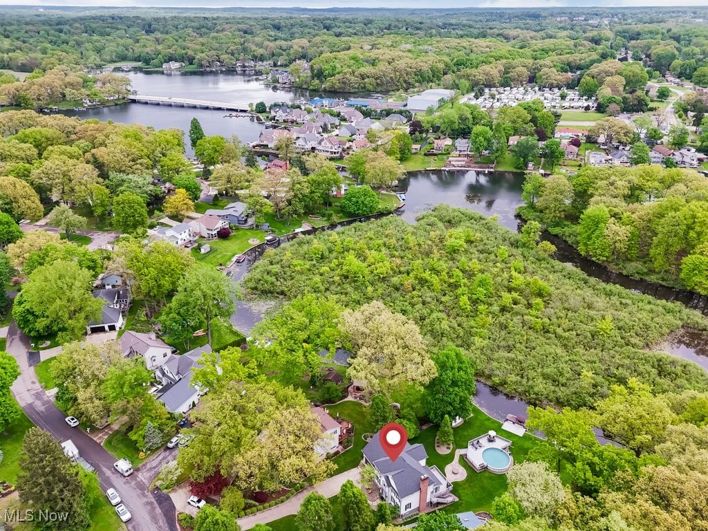 196 Lake Front Drive Akron OH 44319