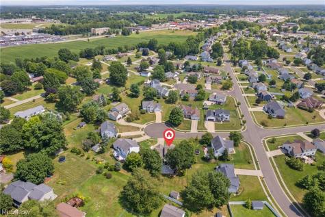 1718 Cornerstone Street SW Hartville OH 44632