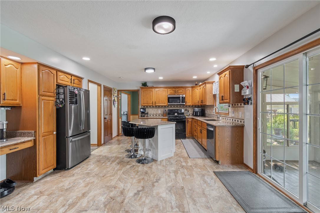 1718 Cornerstone Street SW Hartville OH 44632