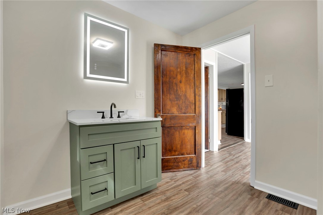 3825 Roberts Addition Zanesville OH 43701