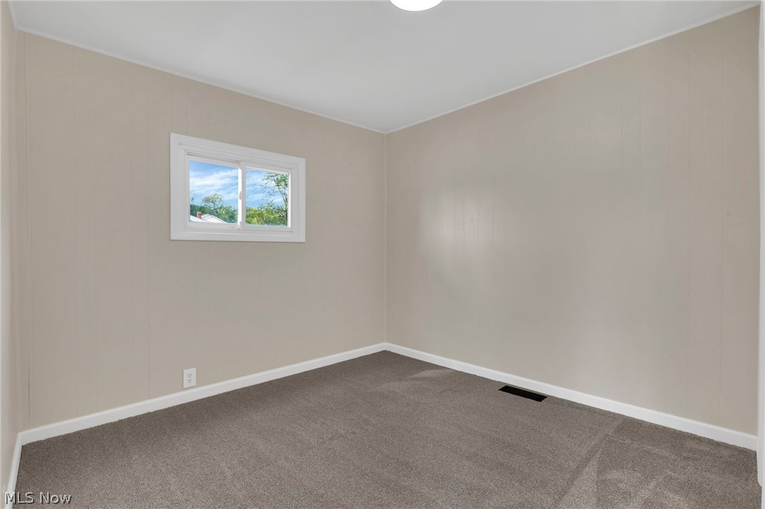 3825 Roberts Addition Zanesville OH 43701