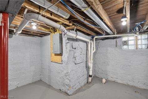 2314 E 95th Street Cleveland OH 44106