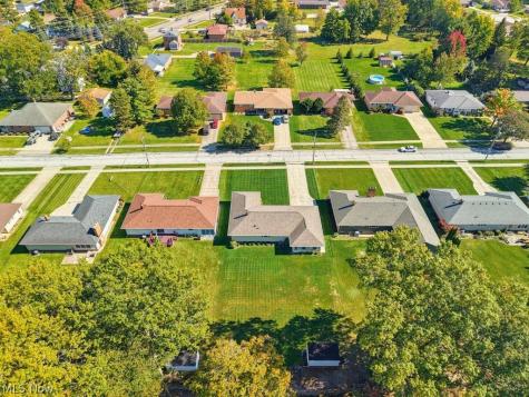 7462 Bradenton Boulevard Parma OH 44134