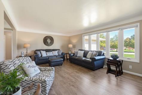 7462 Bradenton Boulevard Parma OH 44134