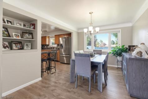 7462 Bradenton Boulevard Parma OH 44134