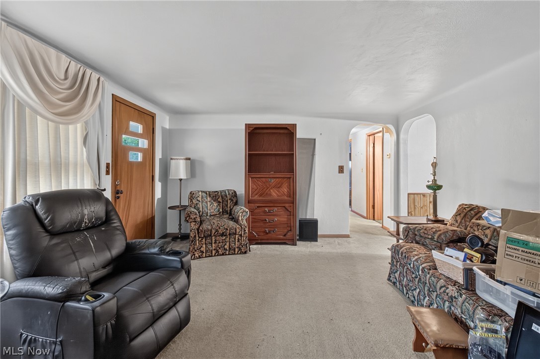 5201 Revere Avenue NW Massillon OH 44647