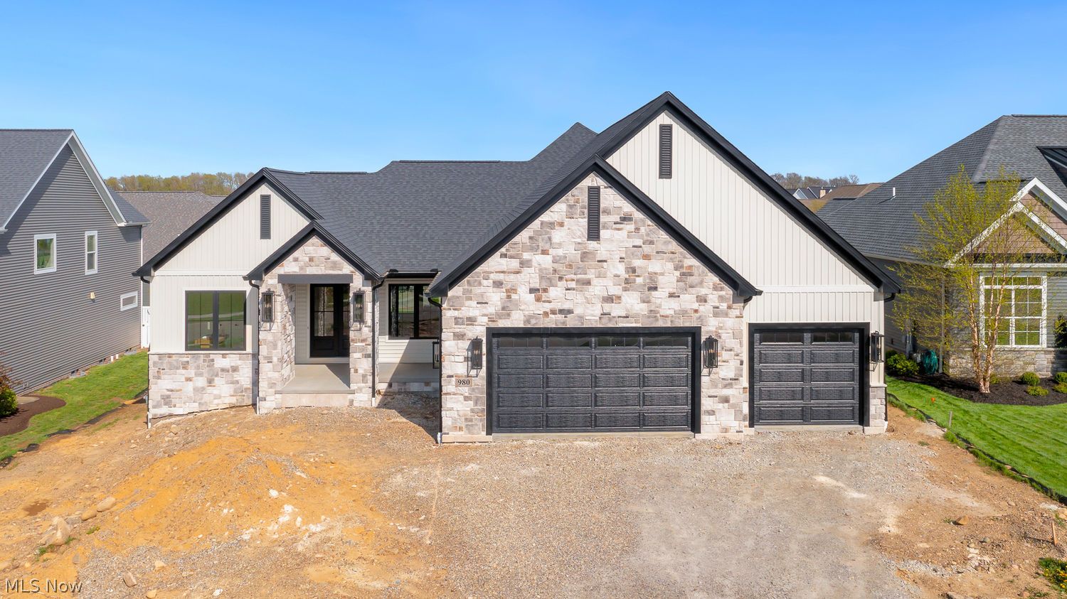 980 Dunway Avenue NE North Canton OH 44720