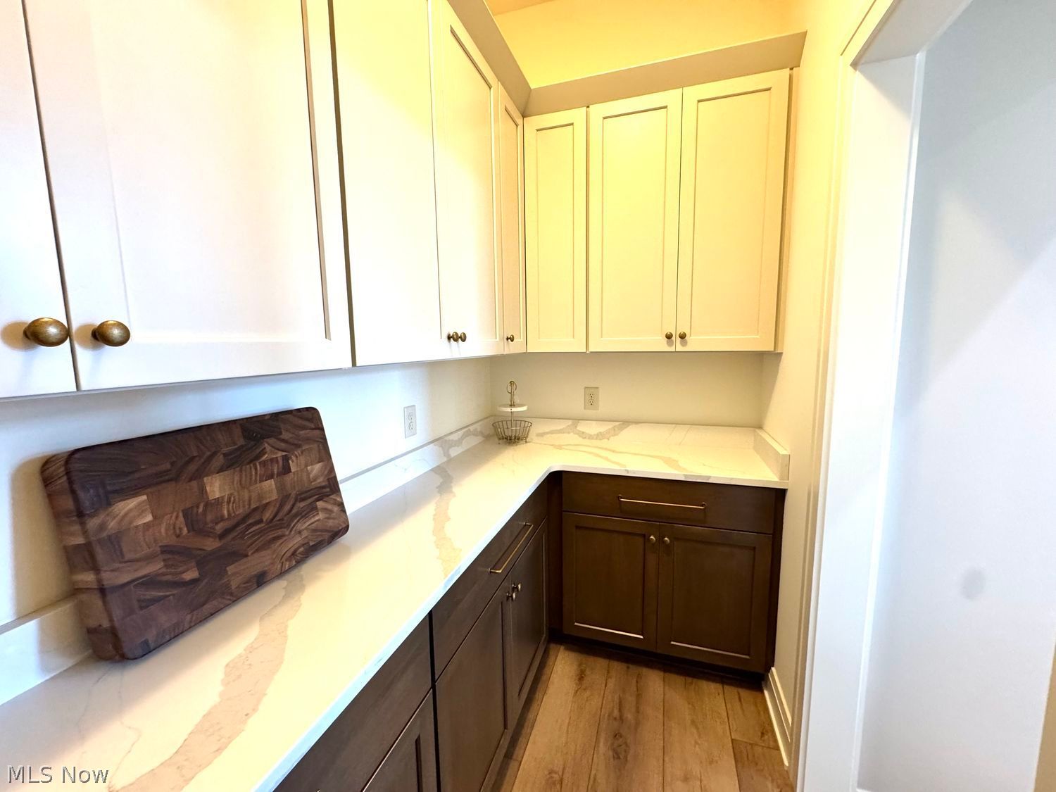 980 Dunway Avenue NE North Canton OH 44720