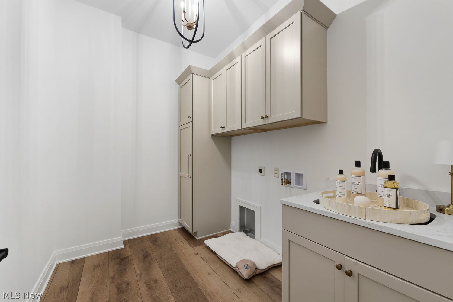980 Dunway Avenue NE North Canton OH 44720