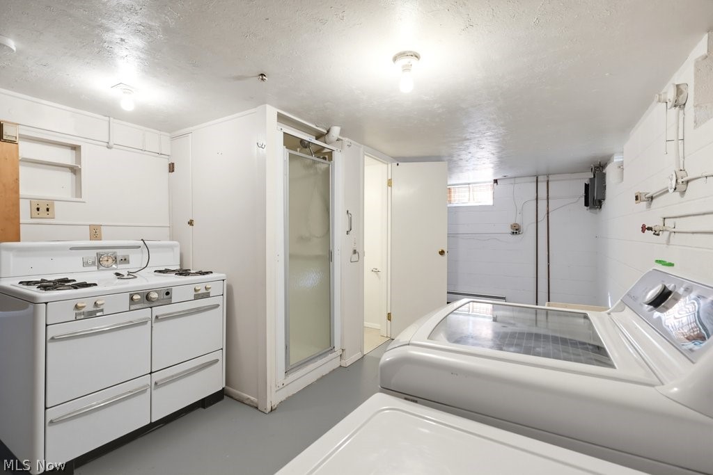8321 Mentorwood Drive Mentor OH 44060