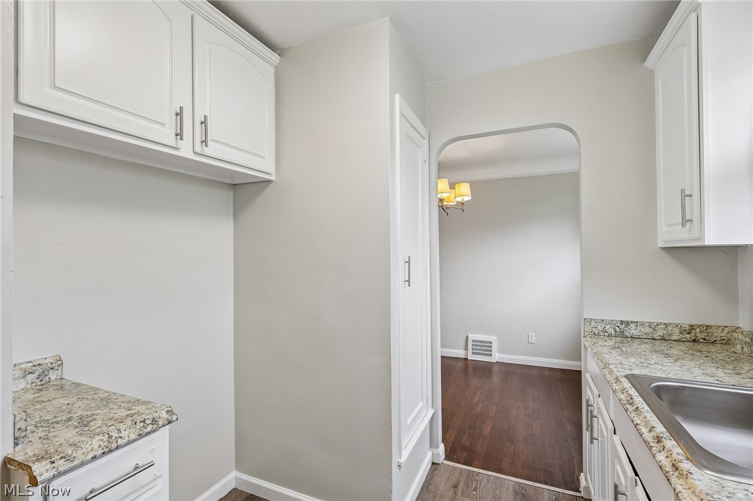 599 E 250th Street Euclid OH 44132