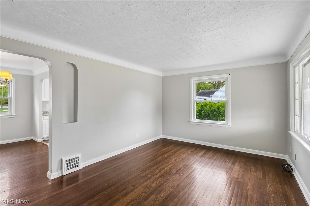 599 E 250th Street Euclid OH 44132