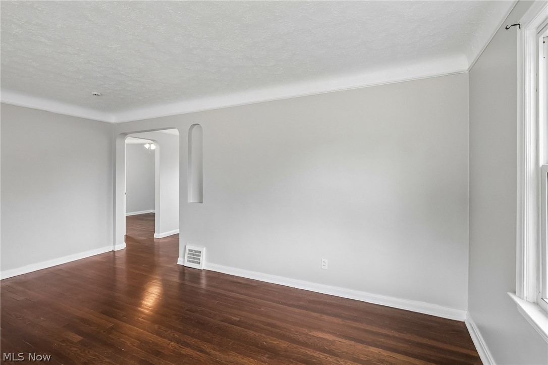 599 E 250th Street Euclid OH 44132