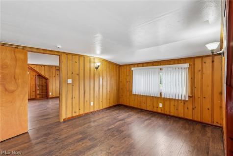 599 E 250th Street Euclid OH 44132