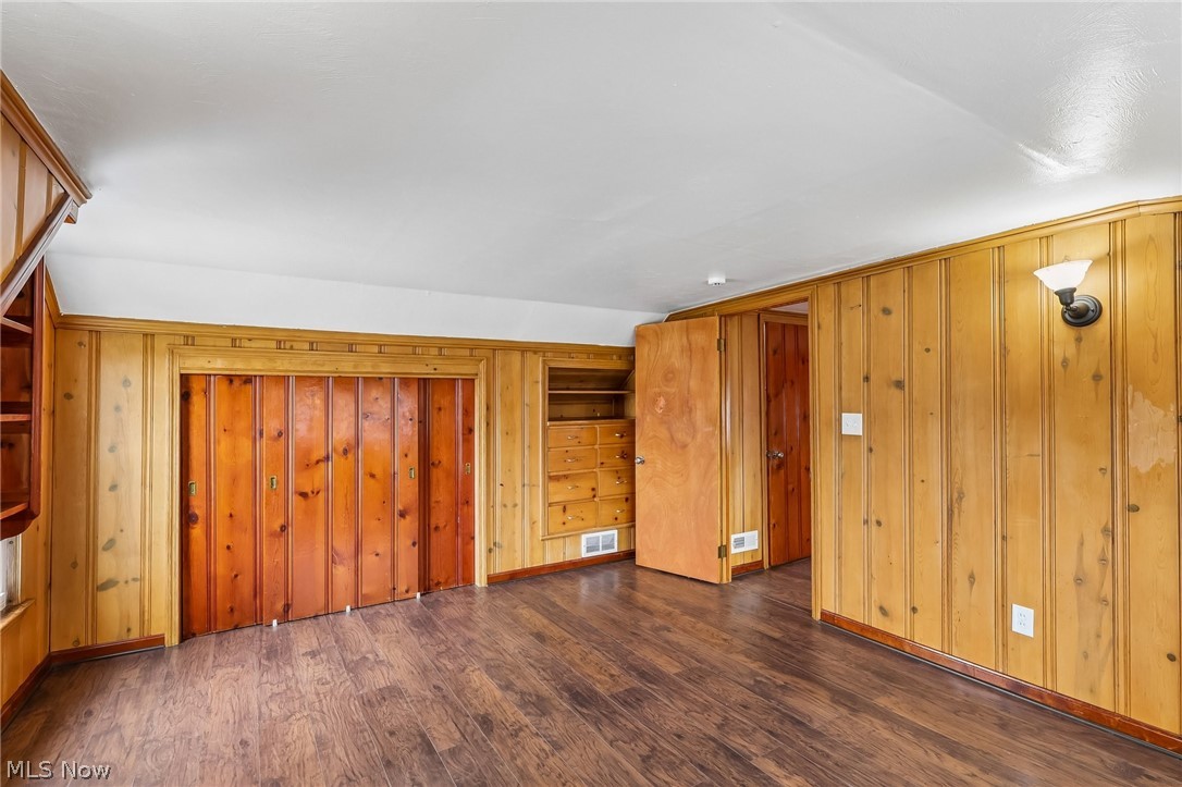 599 E 250th Street Euclid OH 44132